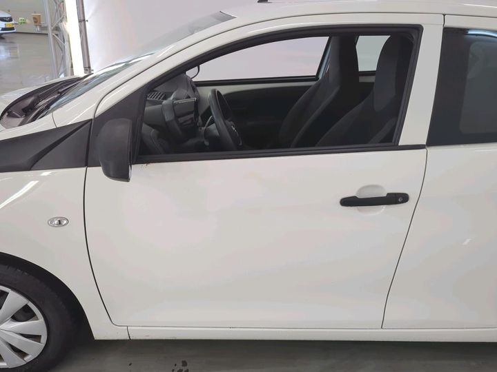 Photo 11 VIN: JTDKGNEC30N411674 - TOYOTA AYGO 