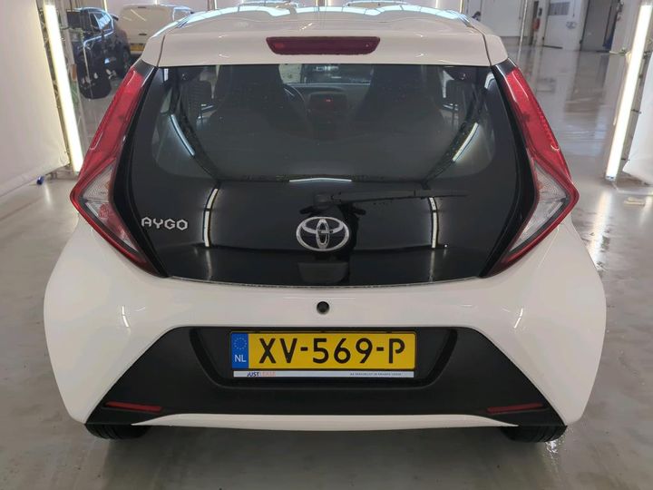 Photo 21 VIN: JTDKGNEC30N411674 - TOYOTA AYGO 