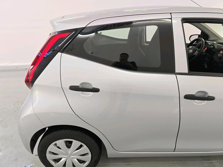 Photo 12 VIN: JTDKGNEC30N480509 - TOYOTA AYGO 