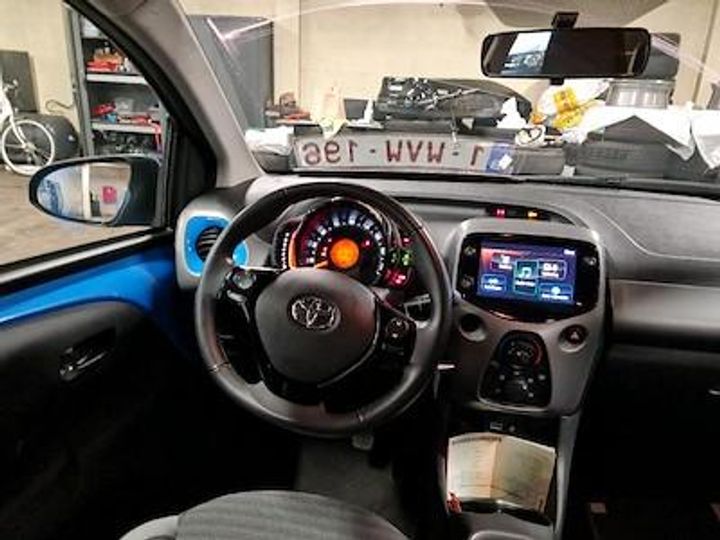 Photo 9 VIN: JTDKGNEC30N489128 - TOYOTA AYGO - 2018 