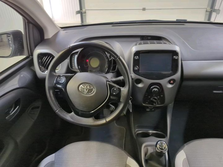 Photo 5 VIN: JTDKGNEC30N664414 - TOYOTA AYGO 