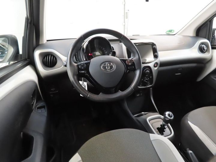 Photo 3 VIN: JTDKGNEC40N215369 - TOYOTA AYGO 