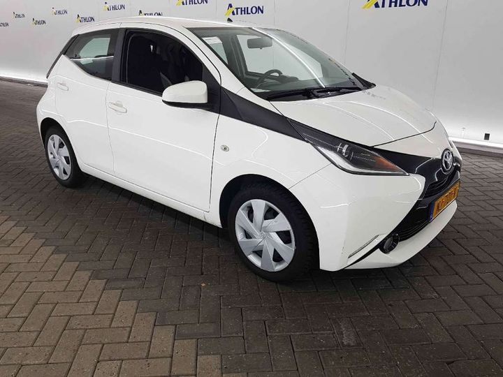 Photo 2 VIN: JTDKGNEC40N217722 - TOYOTA AYGO 