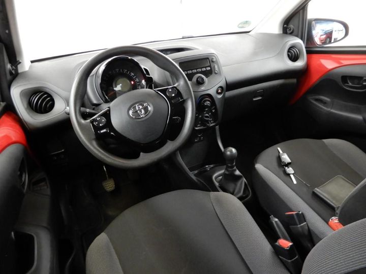 Photo 9 VIN: JTDKGNEC40N229434 - TOYOTA AYGO 