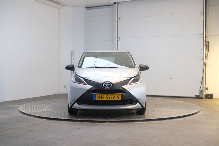 Photo 6 VIN: JTDKGNEC40N239672 - TOYOTA AYGO 