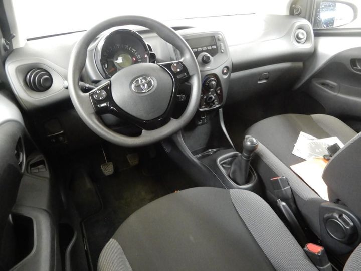 Photo 9 VIN: JTDKGNEC40N239672 - TOYOTA AYGO 