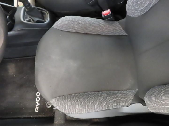 Photo 13 VIN: JTDKGNEC40N256116 - TOYOTA AYGO 