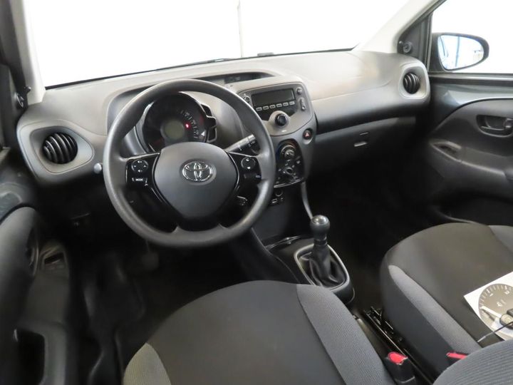 Photo 2 VIN: JTDKGNEC40N344423 - TOYOTA AYGO 