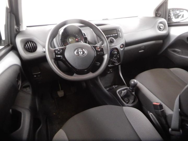 Photo 9 VIN: JTDKGNEC40N394397 - TOYOTA AYGO 