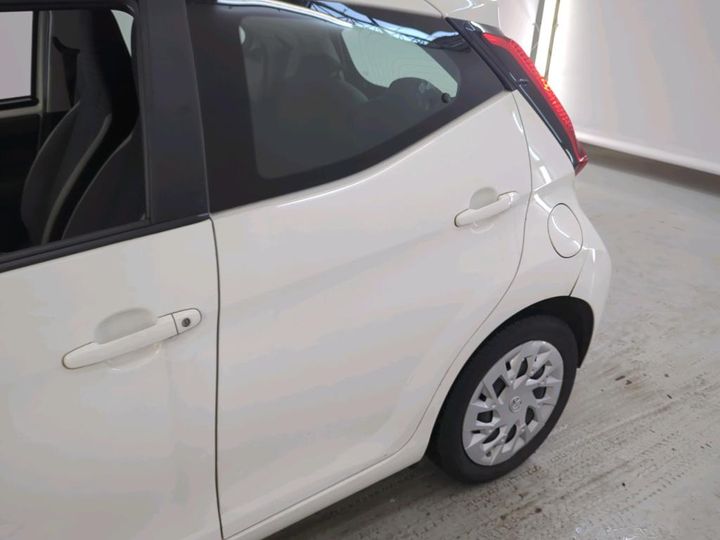 Photo 15 VIN: JTDKGNEC40N422618 - TOYOTA AYGO 