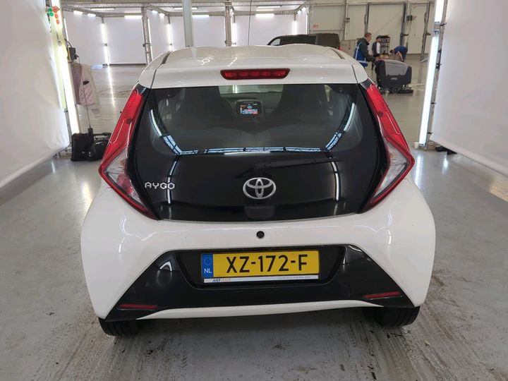 Photo 27 VIN: JTDKGNEC40N422618 - TOYOTA AYGO 