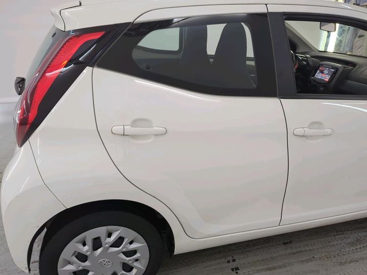 Photo 7 VIN: JTDKGNEC40N422618 - TOYOTA AYGO 