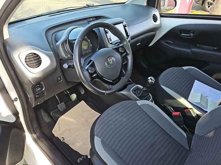 Photo 4 VIN: JTDKGNEC40N490272 - TOYOTA AYGO 