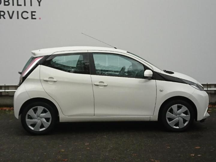 Photo 4 VIN: JTDKGNEC50N128208 - TOYOTA AYGO 