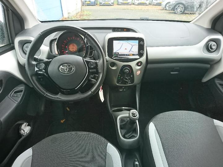 Photo 6 VIN: JTDKGNEC50N128208 - TOYOTA AYGO 