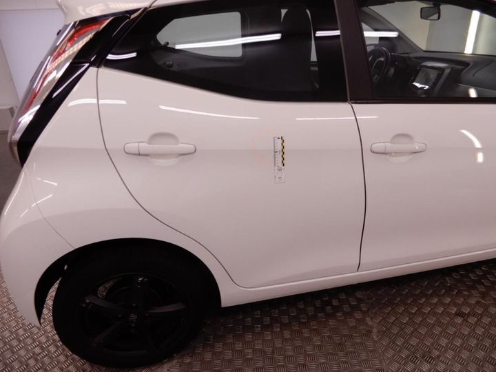 Photo 32 VIN: JTDKGNEC50N142559 - TOYOTA AYGO 