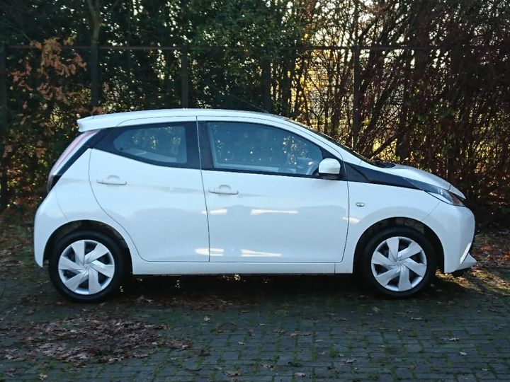 Photo 4 VIN: JTDKGNEC50N153397 - TOYOTA AYGO 