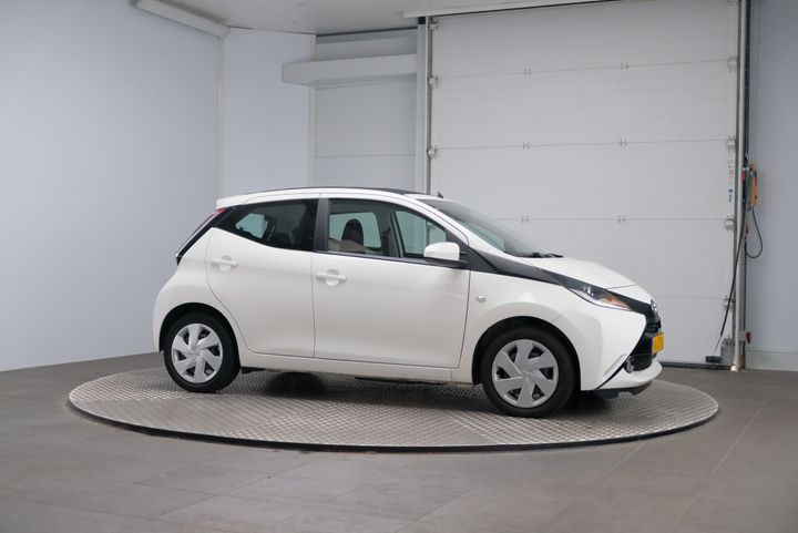 Photo 5 VIN: JTDKGNEC50N210939 - TOYOTA AYGO 