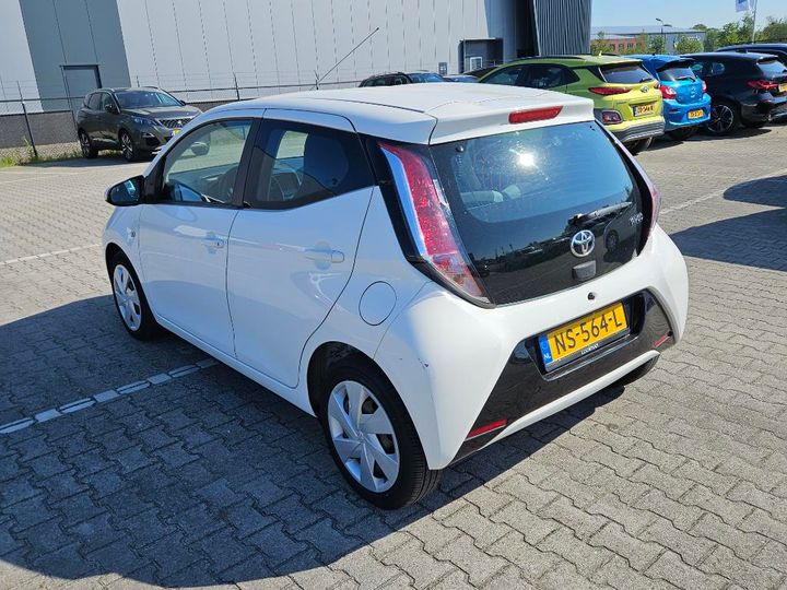 Photo 3 VIN: JTDKGNEC50N227708 - TOYOTA AYGO 