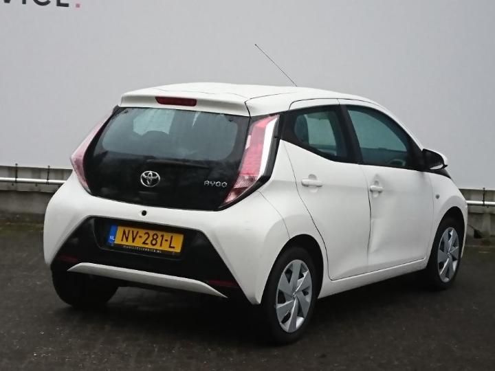 Photo 3 VIN: JTDKGNEC50N247537 - TOYOTA AYGO 