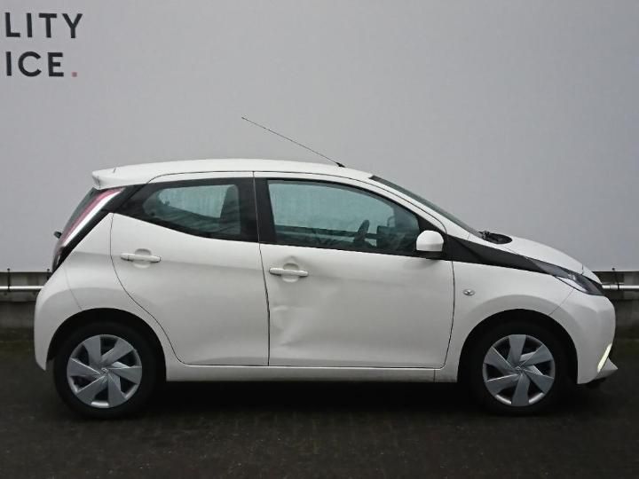 Photo 4 VIN: JTDKGNEC50N247537 - TOYOTA AYGO 