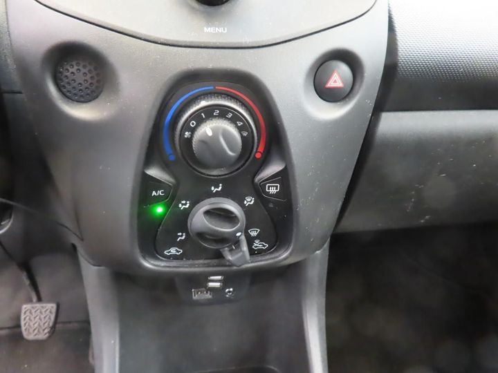 Photo 12 VIN: JTDKGNEC50N289528 - TOYOTA AYGO 