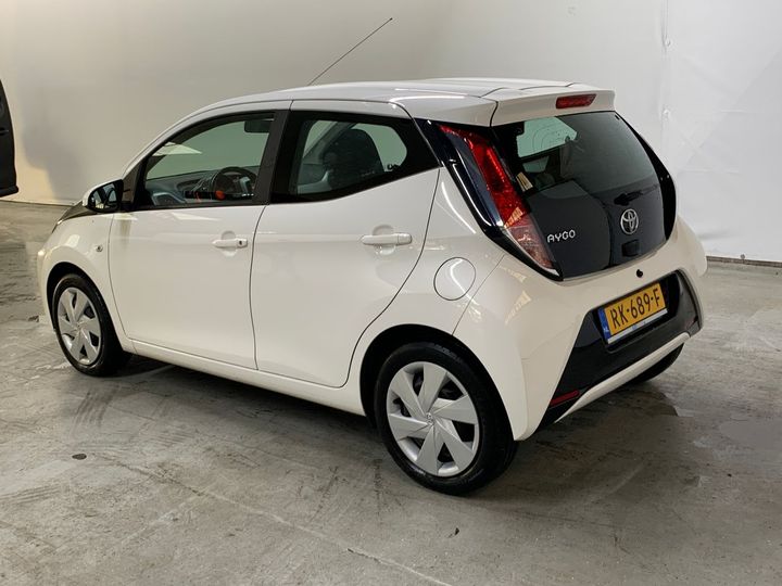 Photo 2 VIN: JTDKGNEC50N298892 - TOYOTA AYGO 