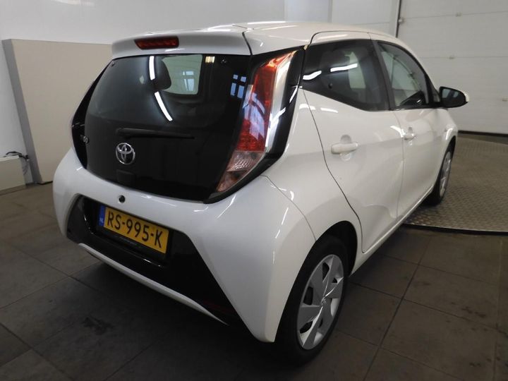 Photo 2 VIN: JTDKGNEC50N302584 - TOYOTA AYGO 