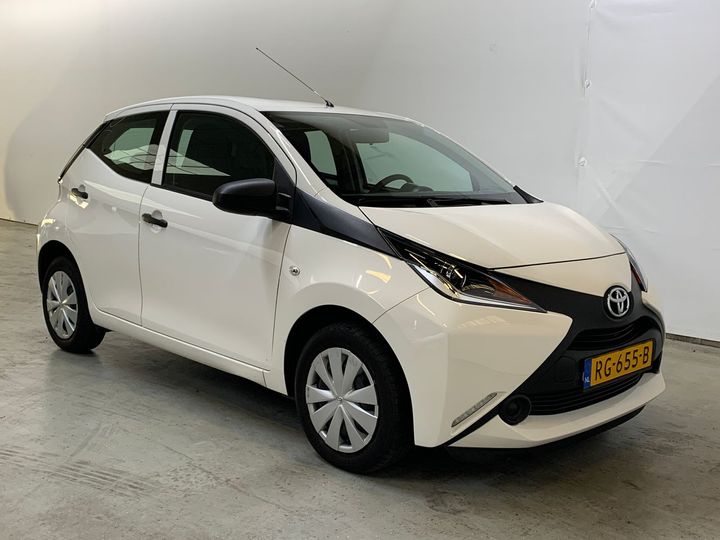 Photo 4 VIN: JTDKGNEC50N304920 - TOYOTA AYGO 