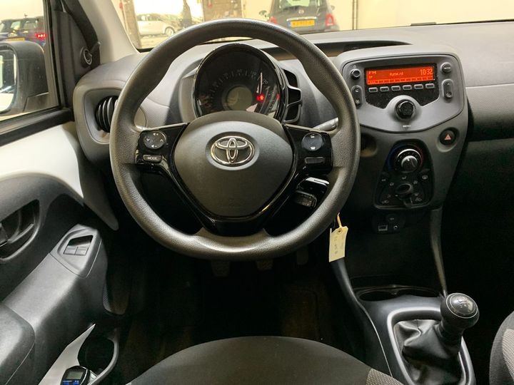 Photo 7 VIN: JTDKGNEC50N304920 - TOYOTA AYGO 