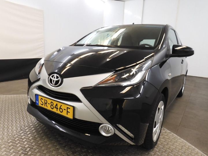 Photo 2 VIN: JTDKGNEC50N350604 - TOYOTA AYGO 