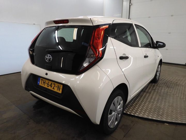 Photo 2 VIN: JTDKGNEC50N371565 - TOYOTA AYGO 