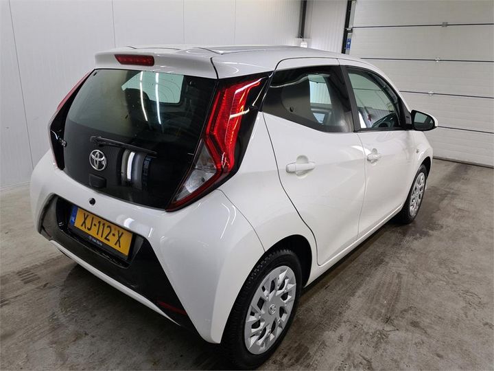 Photo 4 VIN: JTDKGNEC50N400711 - TOYOTA AYGO 