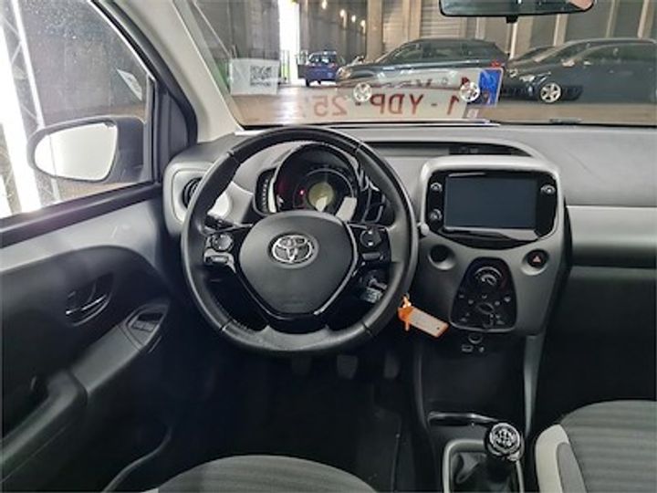 Photo 8 VIN: JTDKGNEC50N443493 - TOYOTA AYGO - 2018 