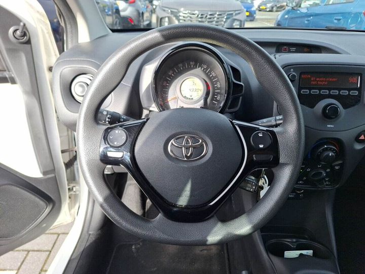 Photo 10 VIN: JTDKGNEC50N503577 - TOYOTA AYGO 