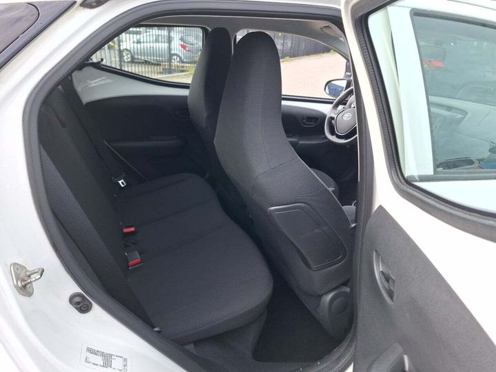 Photo 8 VIN: JTDKGNEC50N503577 - TOYOTA AYGO 