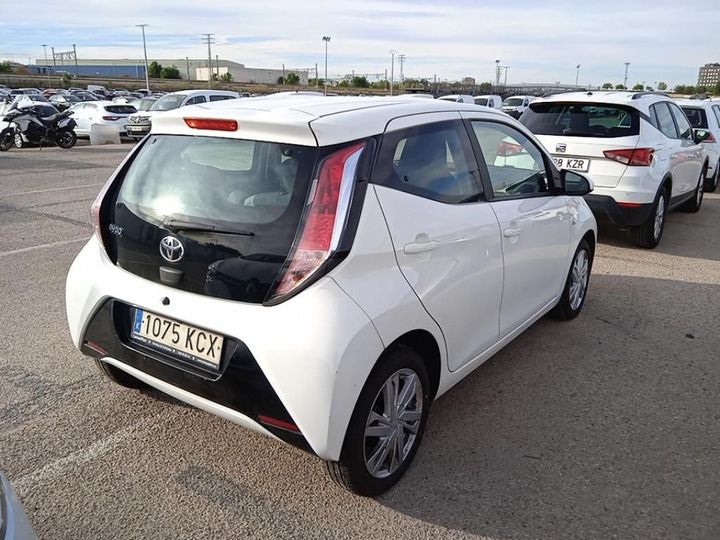 Photo 12 VIN: JTDKGNEC60N276187 - TOYOTA AYGO 