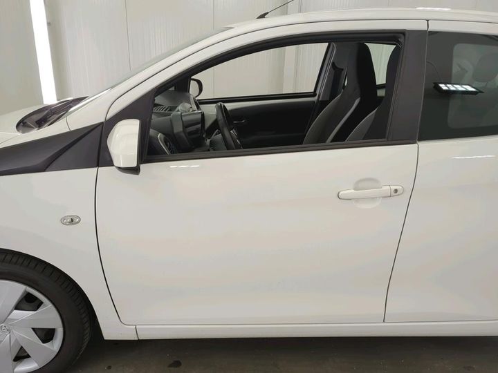 Photo 11 VIN: JTDKGNEC60N299744 - TOYOTA AYGO 