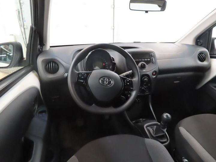 Photo 5 VIN: JTDKGNEC60N324688 - TOYOTA AYGO 