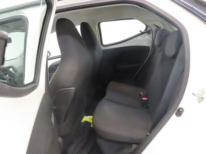 Photo 6 VIN: JTDKGNEC60N324688 - TOYOTA AYGO 