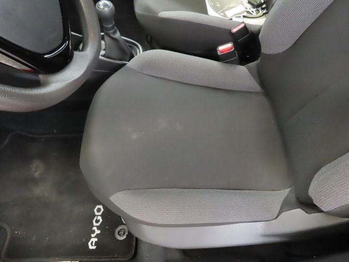 Photo 13 VIN: JTDKGNEC60N326490 - TOYOTA AYGO 