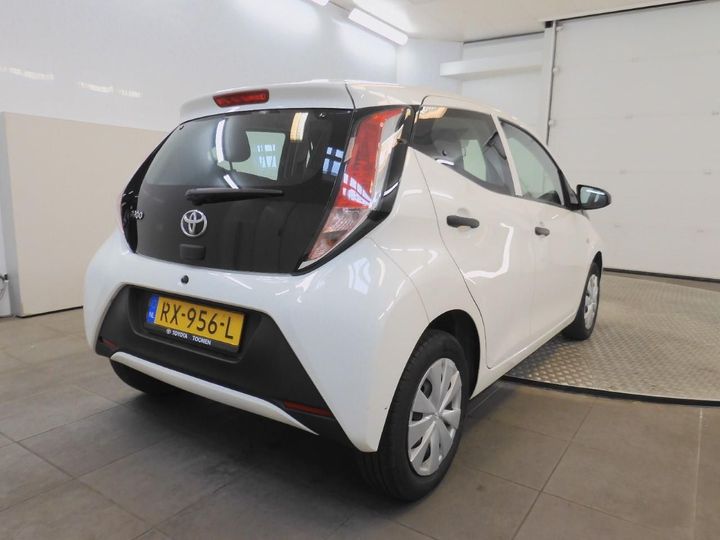 Photo 2 VIN: JTDKGNEC60N327722 - TOYOTA AYGO 