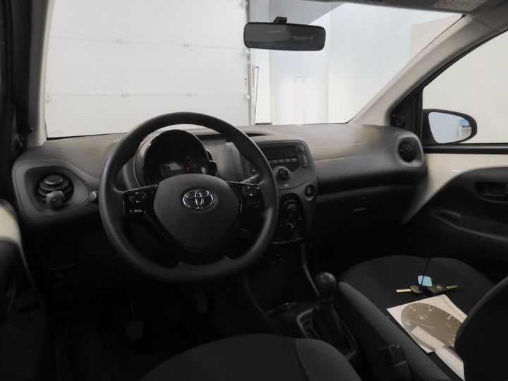 Photo 3 VIN: JTDKGNEC60N327722 - TOYOTA AYGO 