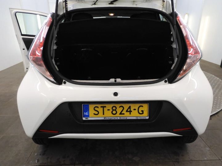 Photo 7 VIN: JTDKGNEC60N335805 - TOYOTA AYGO 