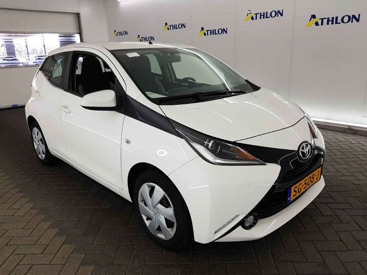 Photo 2 VIN: JTDKGNEC60N337215 - TOYOTA AYGO 