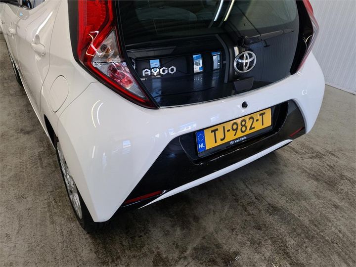 Photo 21 VIN: JTDKGNEC60N354418 - TOYOTA AYGO 