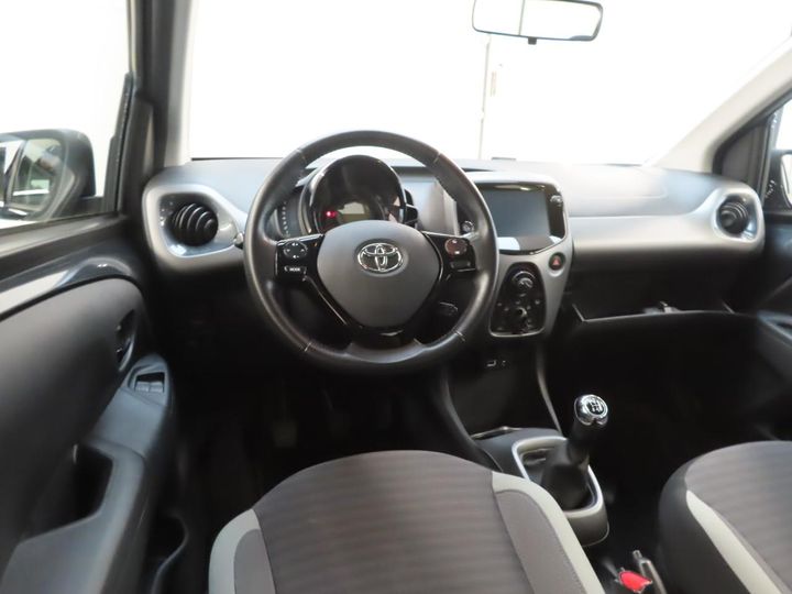 Photo 2 VIN: JTDKGNEC60N465762 - TOYOTA AYGO 