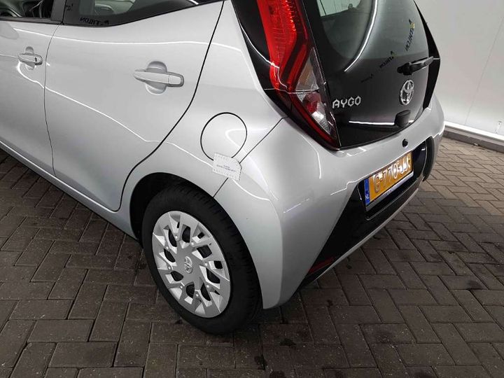 Photo 17 VIN: JTDKGNEC60N493285 - TOYOTA AYGO 