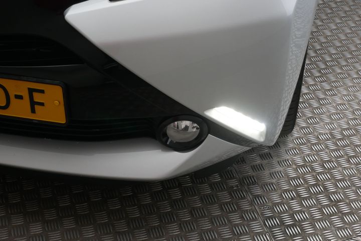 Photo 18 VIN: JTDKGNEC70N167060 - TOYOTA AYGO 