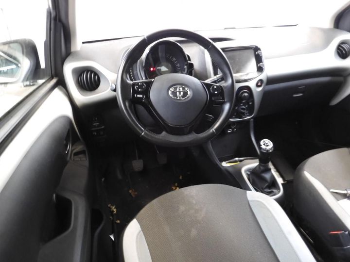 Photo 3 VIN: JTDKGNEC70N194744 - TOYOTA AYGO 